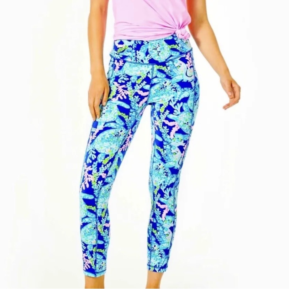 LILLY PULITZER Luxletic Weekender Blue High-Rise Midi Legging Turtle Villa XL